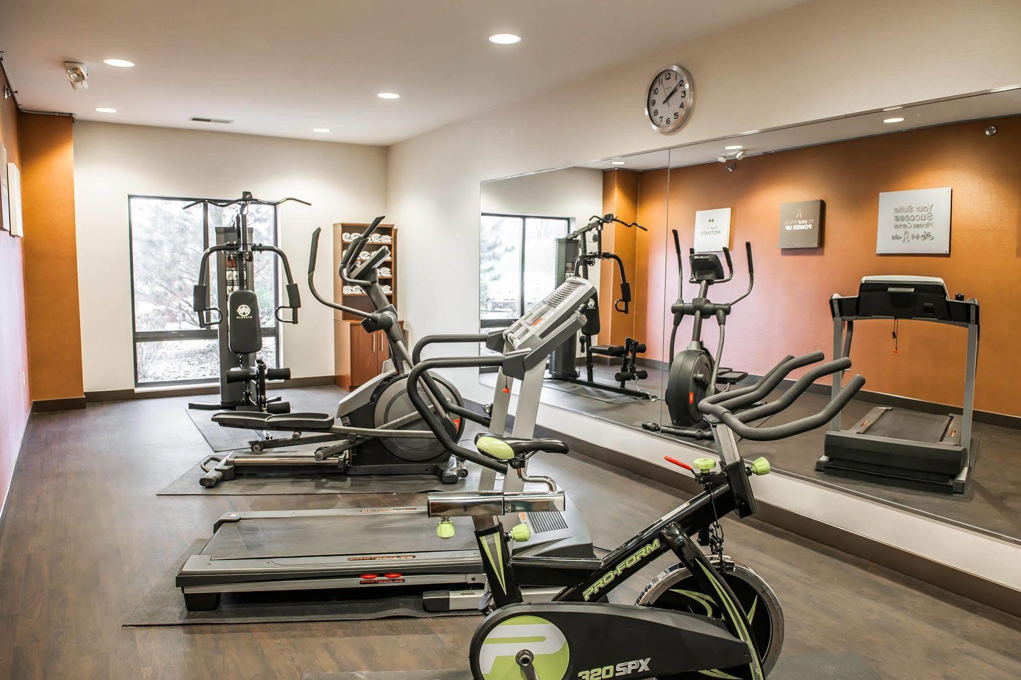 Comfort Suites South Elkhart Esterno foto
